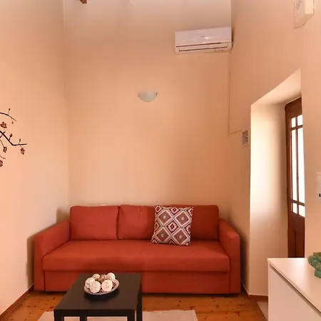 Marialena Apartment